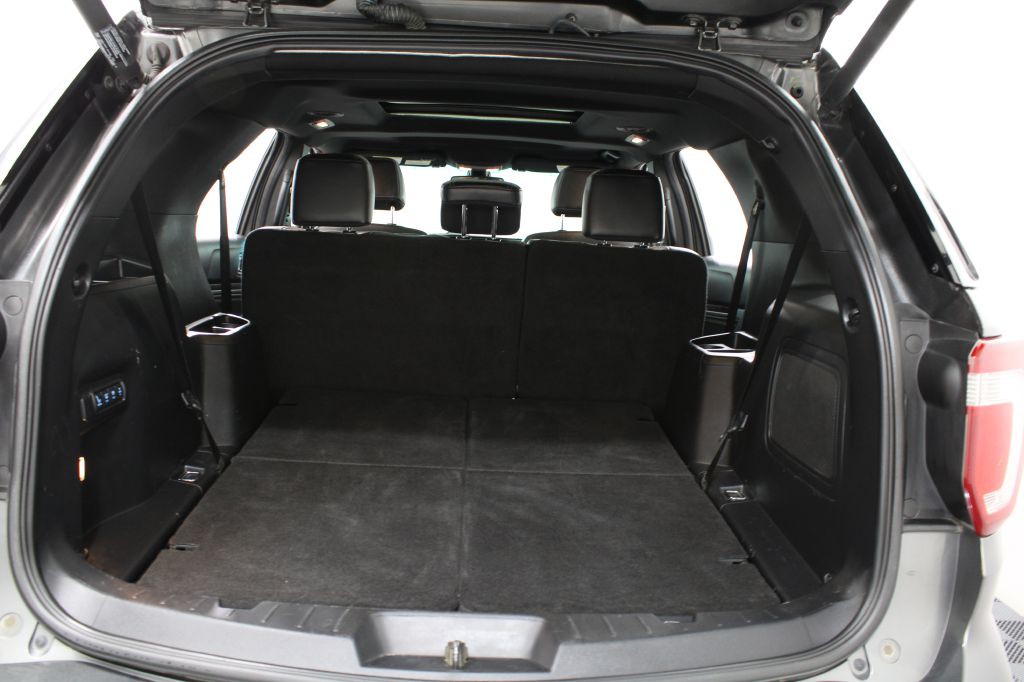 2016 Ford Explorer Image 29