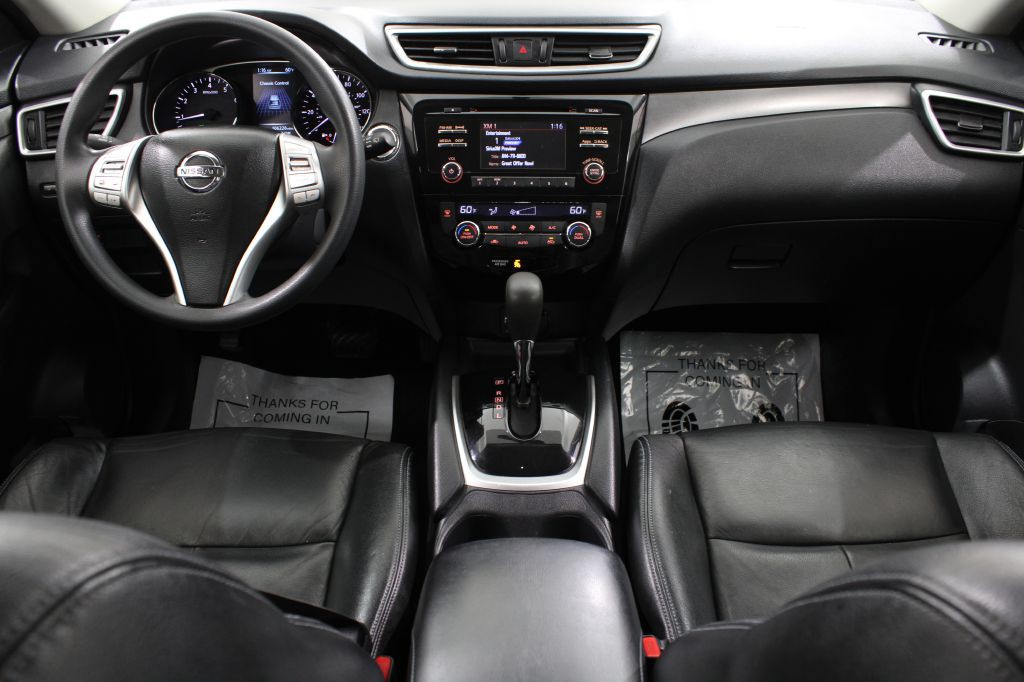 2015 Nissan Rogue Image 2