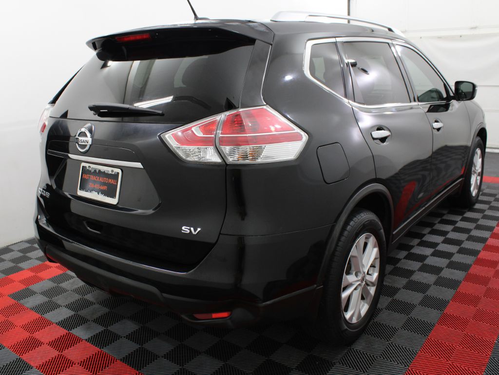 2015 Nissan Rogue Image 4