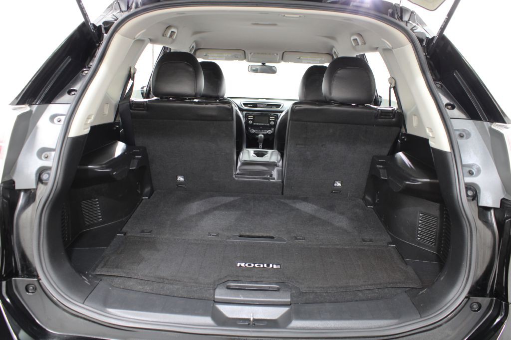 2015 Nissan Rogue Image 15