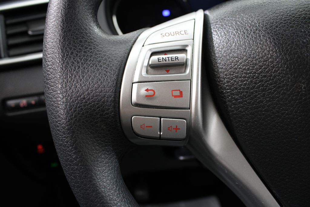 2015 Nissan Rogue Image 22