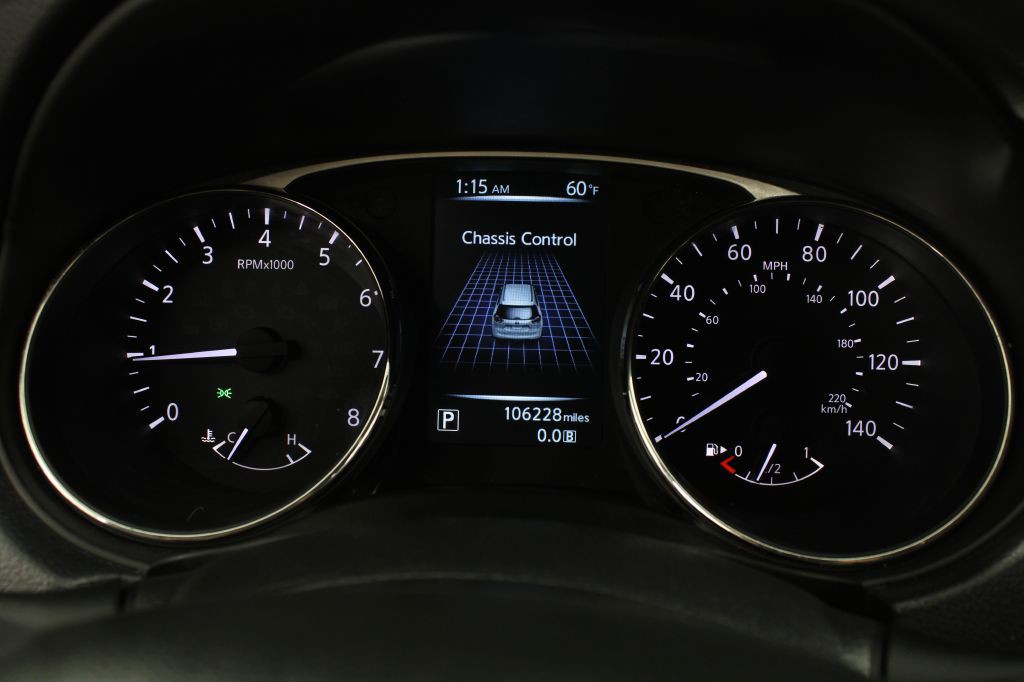 2015 Nissan Rogue Image 28