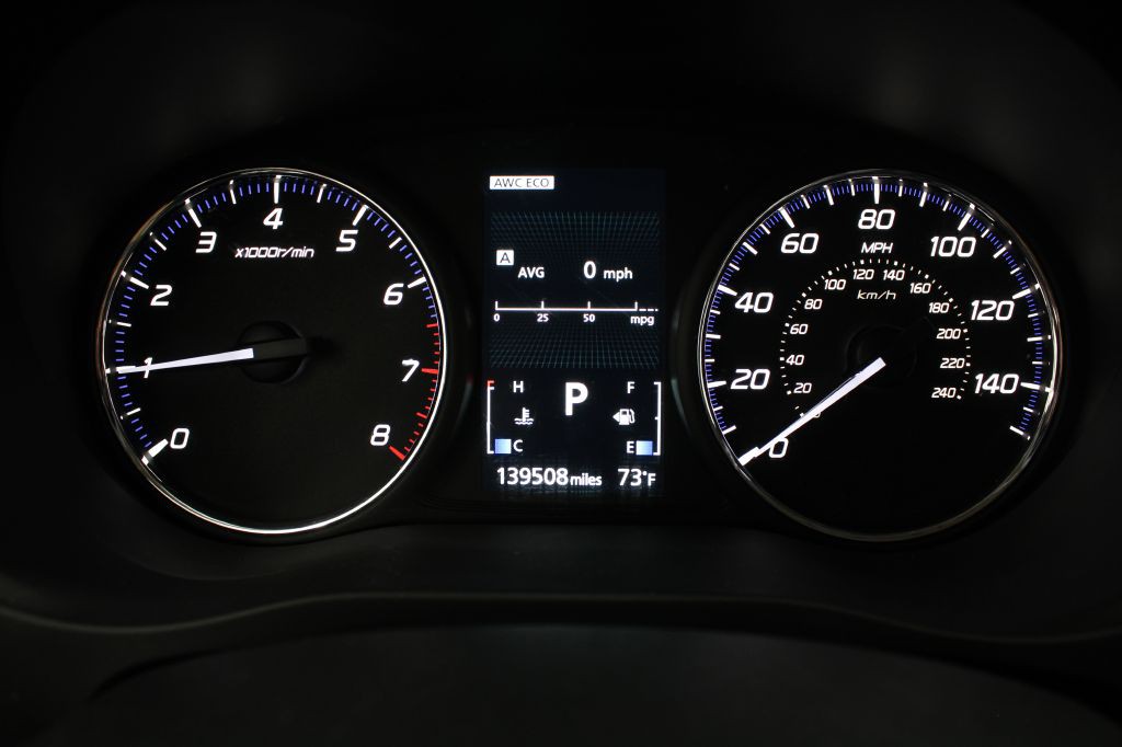 2014 Mitsubishi Outlander Image 30