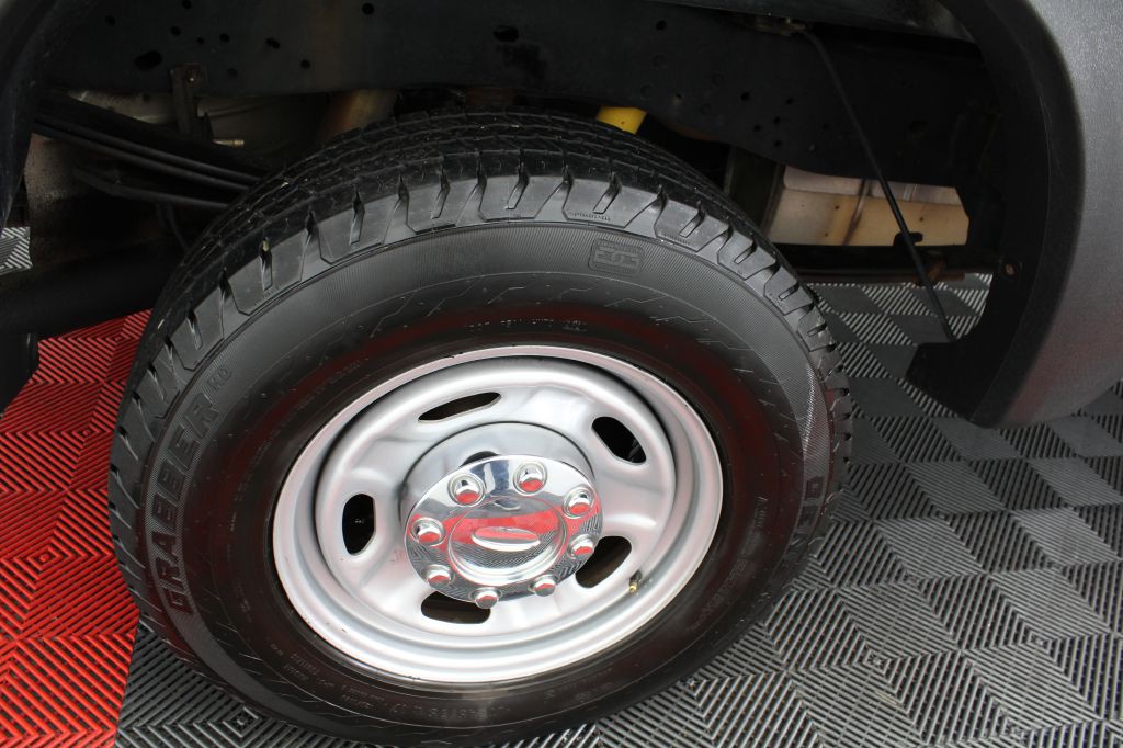 2013 Ford F-250 Image 46
