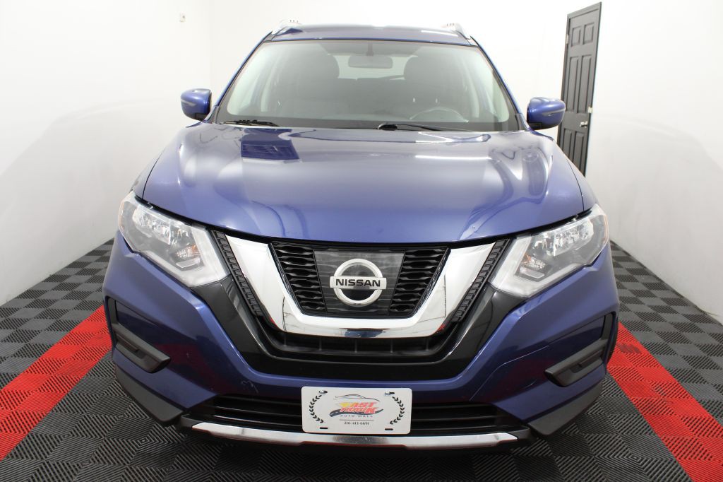 2017 Nissan Rogue Image 3