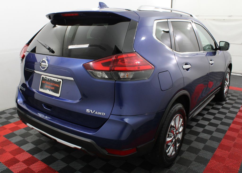 2017 Nissan Rogue Image 6