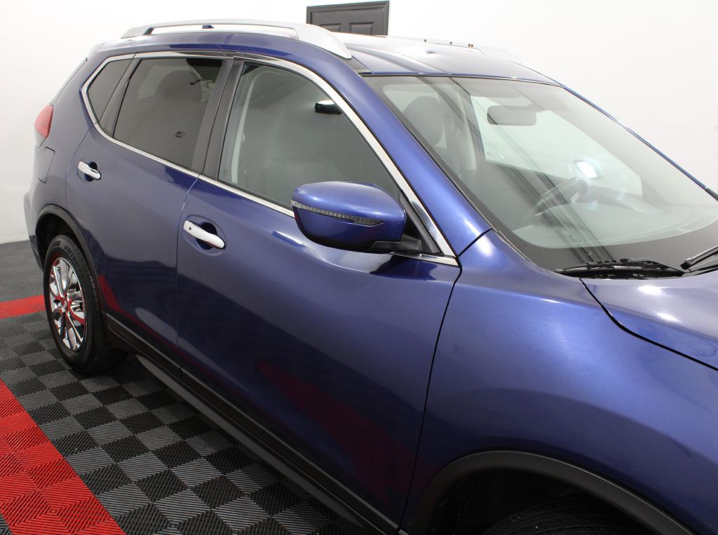 2017 Nissan Rogue Image 7