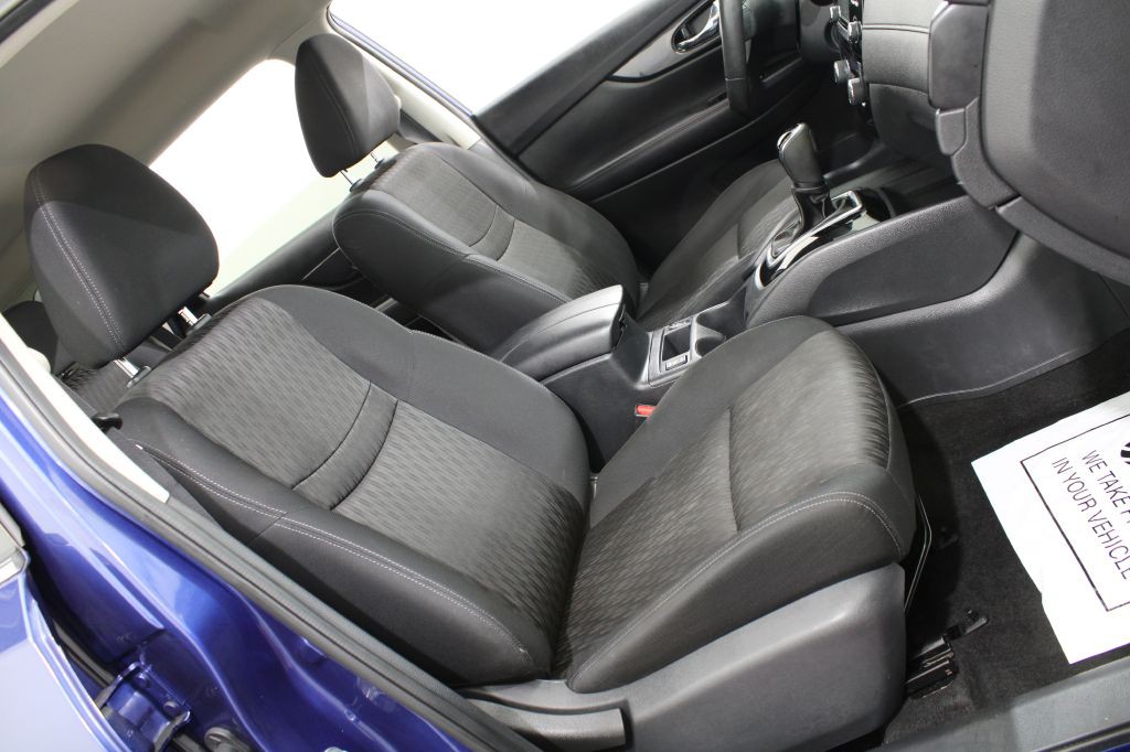 2017 Nissan Rogue Image 20