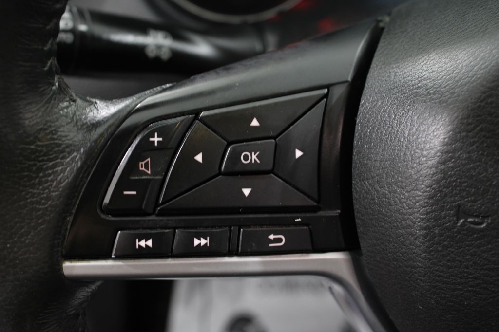 2017 Nissan Rogue Image 27