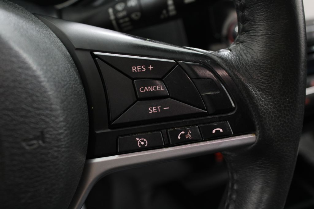 2017 Nissan Rogue Image 28