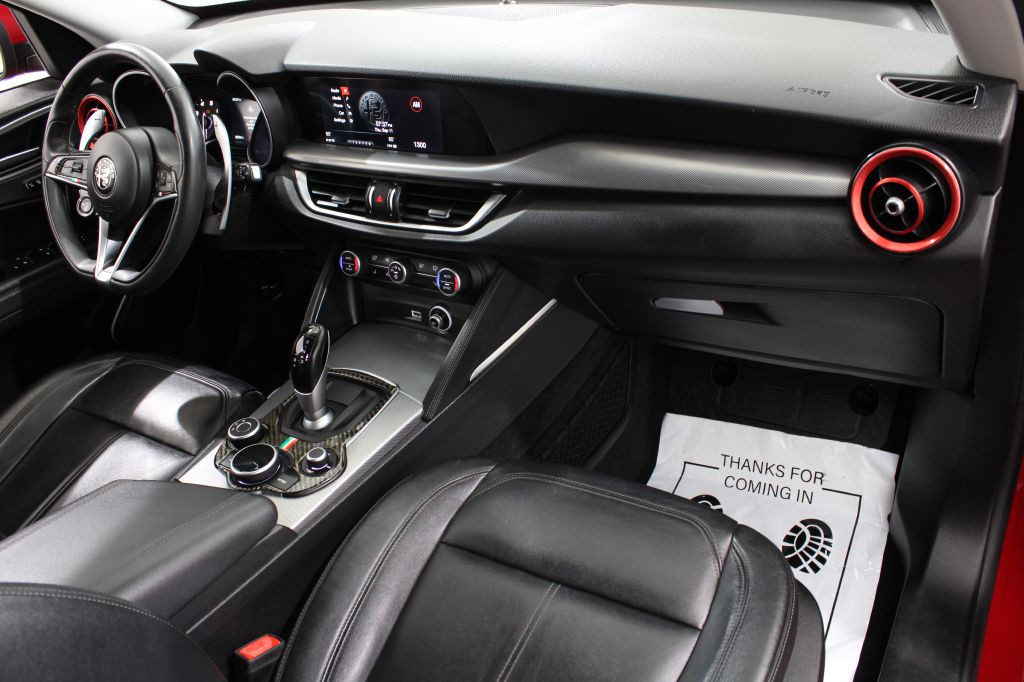 2018 Alfa Romeo Stelvio Image 26