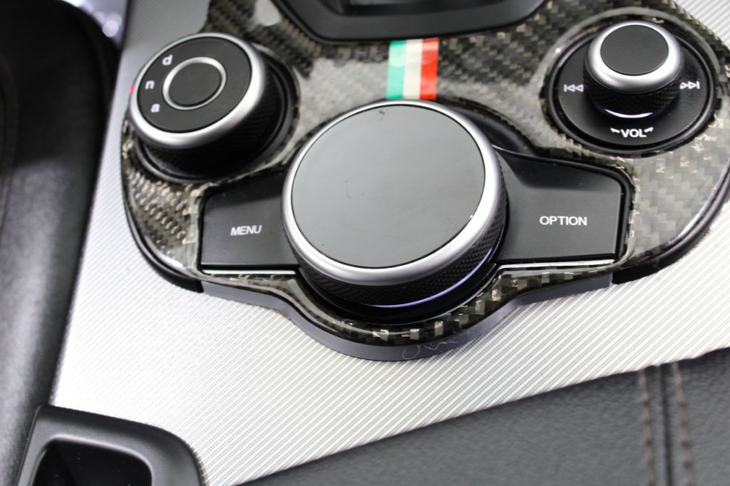 2018 Alfa Romeo Stelvio Image 33