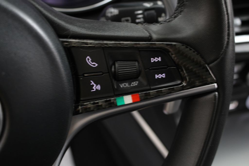 2018 Alfa Romeo Stelvio Image 46