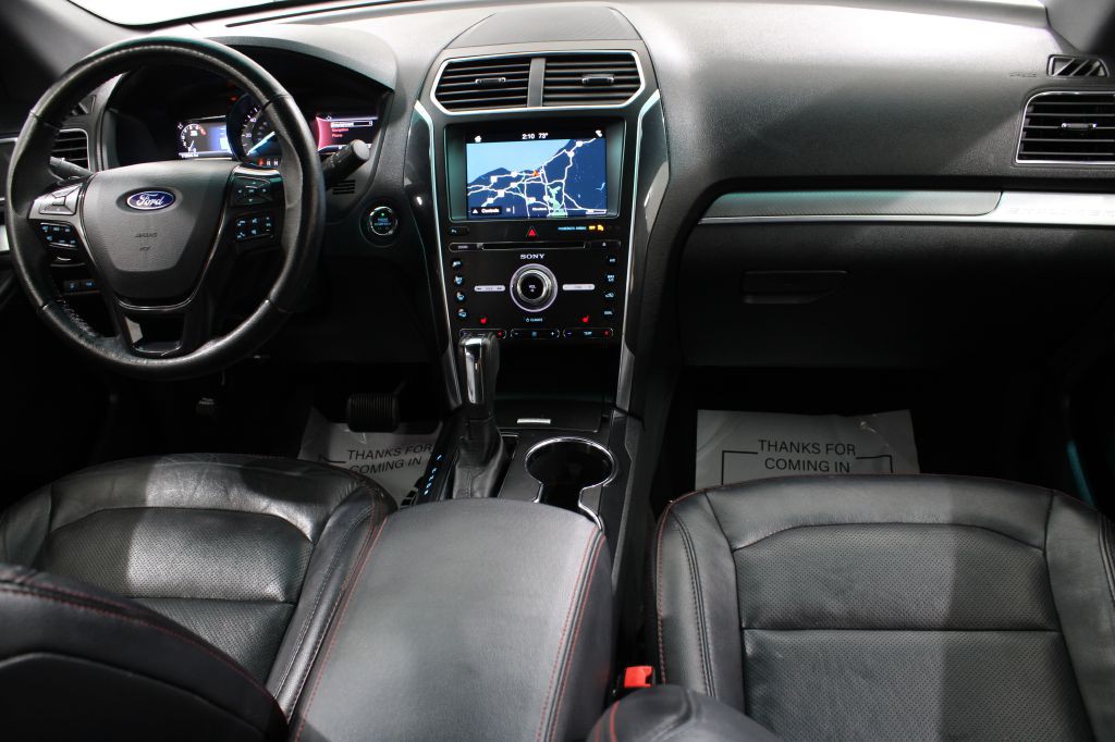 2017 Ford Explorer Image 2