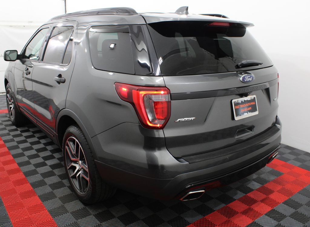 2017 Ford Explorer Image 5