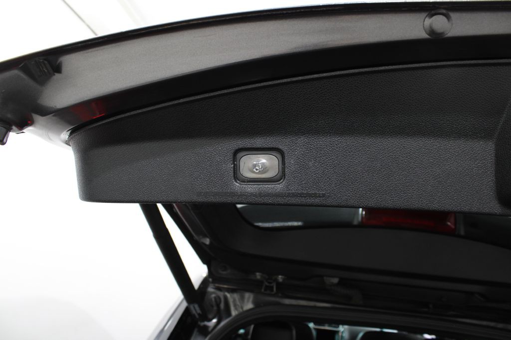 2017 Ford Explorer Image 36