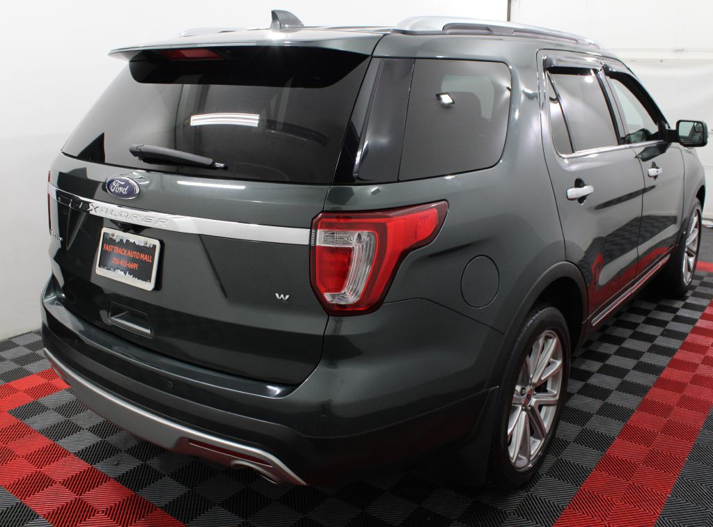 2016 Ford Explorer Image 8