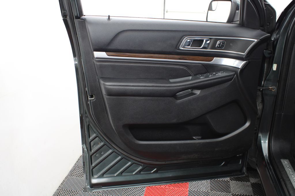 2016 Ford Explorer Image 15