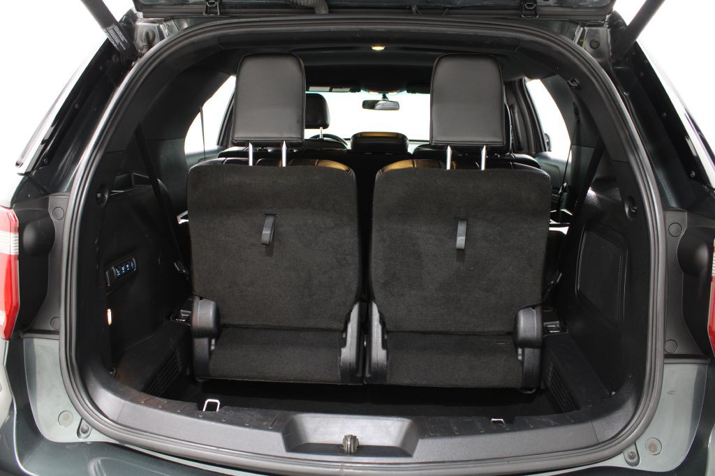 2016 Ford Explorer Image 28