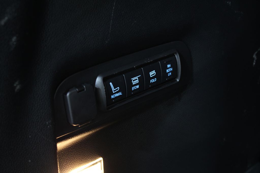 2016 Ford Explorer Image 29