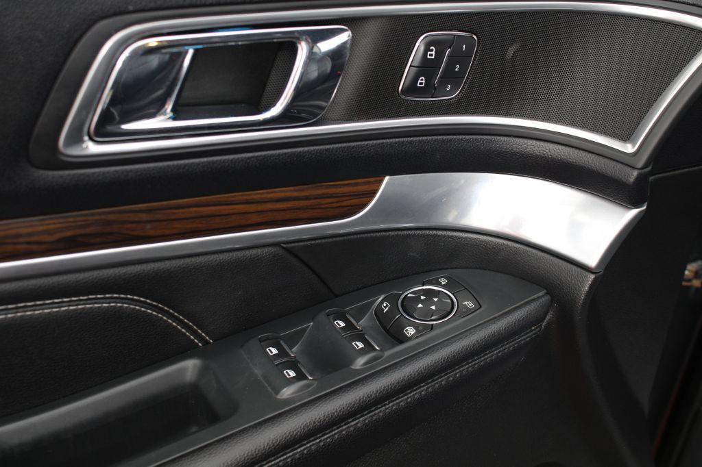 2016 Ford Explorer Image 42