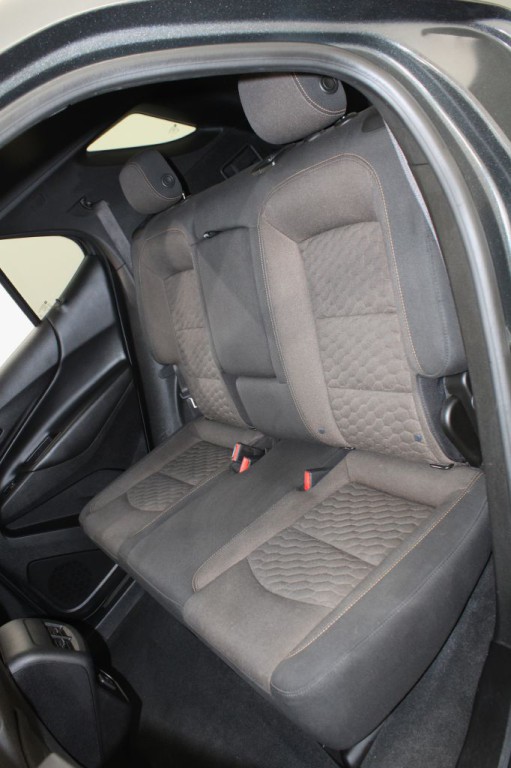2019 Chevrolet Equinox Image 17