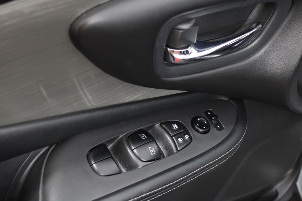 2017 Nissan Murano Image 32