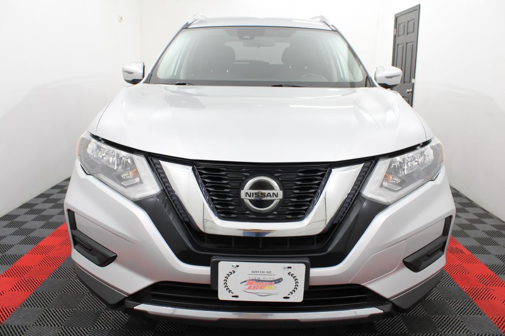 2019 Nissan Rogue Image 3