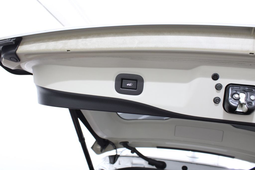 2019 Nissan Rogue Image 23