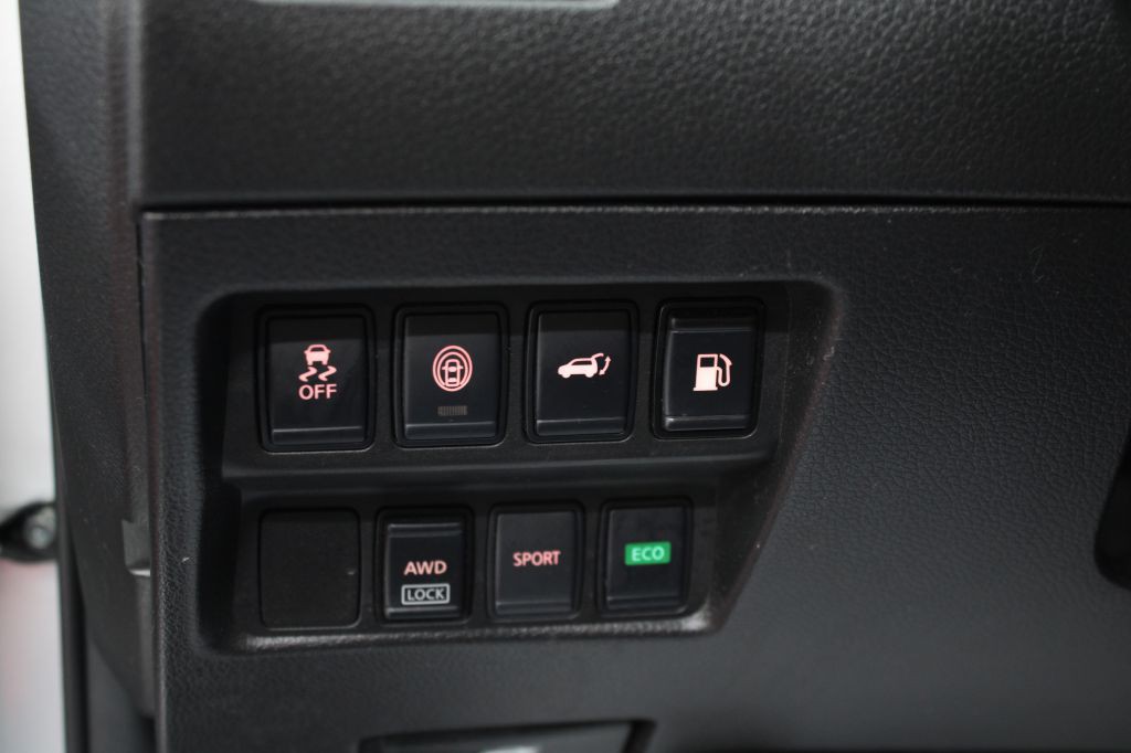 2019 Nissan Rogue Image 29
