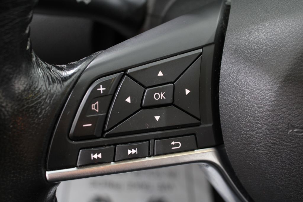 2019 Nissan Rogue Image 32