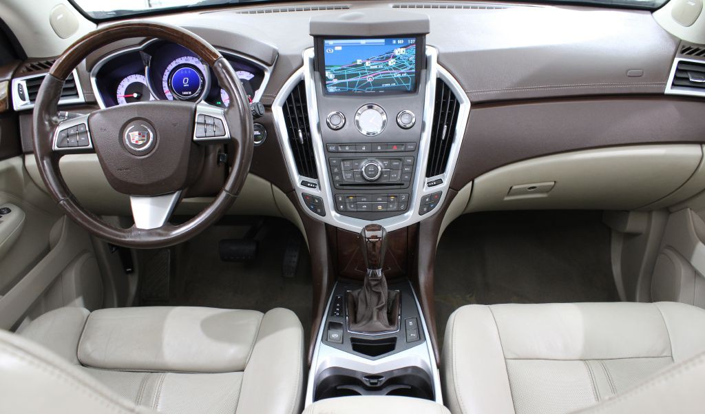 2011 Cadillac SRX Image 2