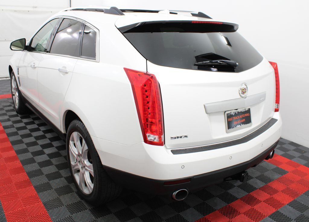 2011 Cadillac SRX Image 5