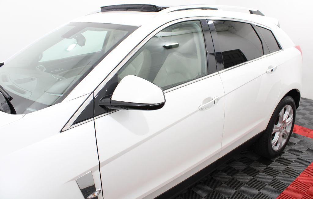 2011 Cadillac SRX Image 9