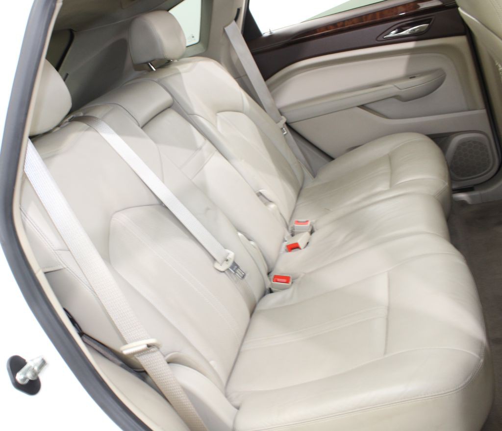 2011 Cadillac SRX Image 23