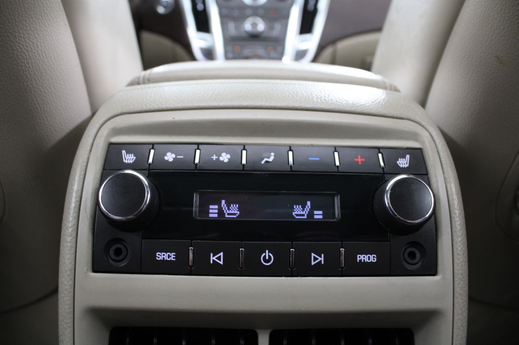 2011 Cadillac SRX Image 28