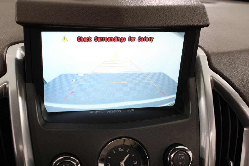 2011 Cadillac SRX Image 40