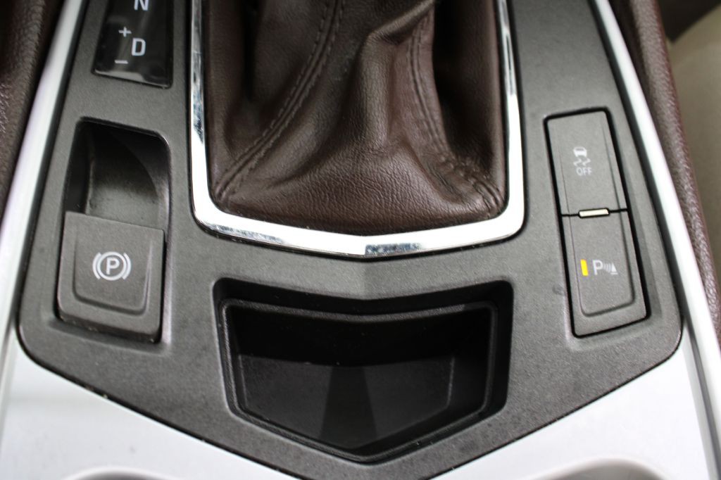 2011 Cadillac SRX Image 41
