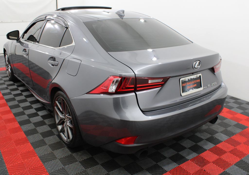 2015 Lexus IS Image 6