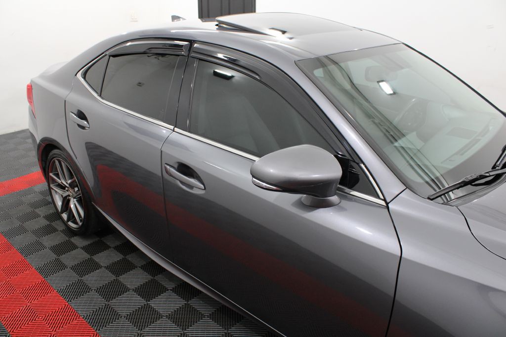 2015 Lexus IS Image 9