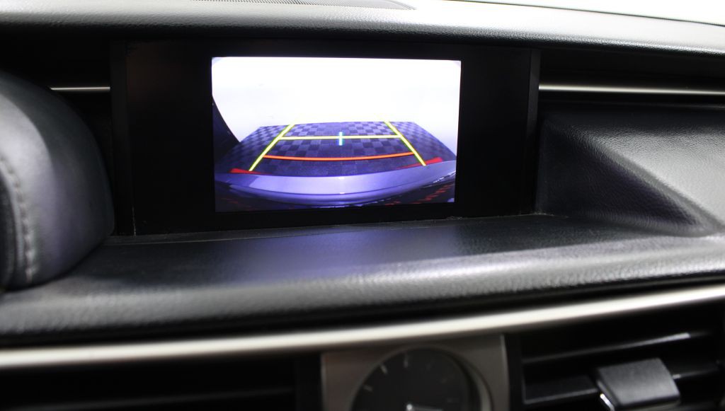 2015 Lexus IS Image 26