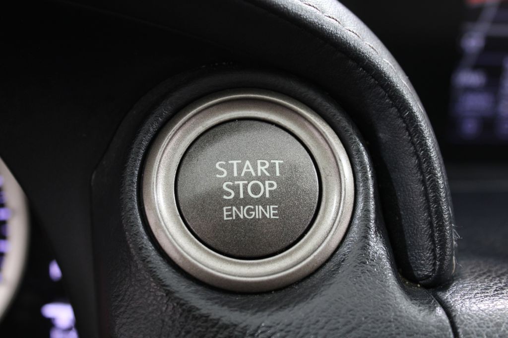 2015 Lexus IS Image 28