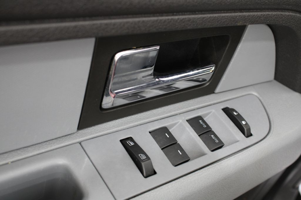 2014 Ford F-150 Image 18