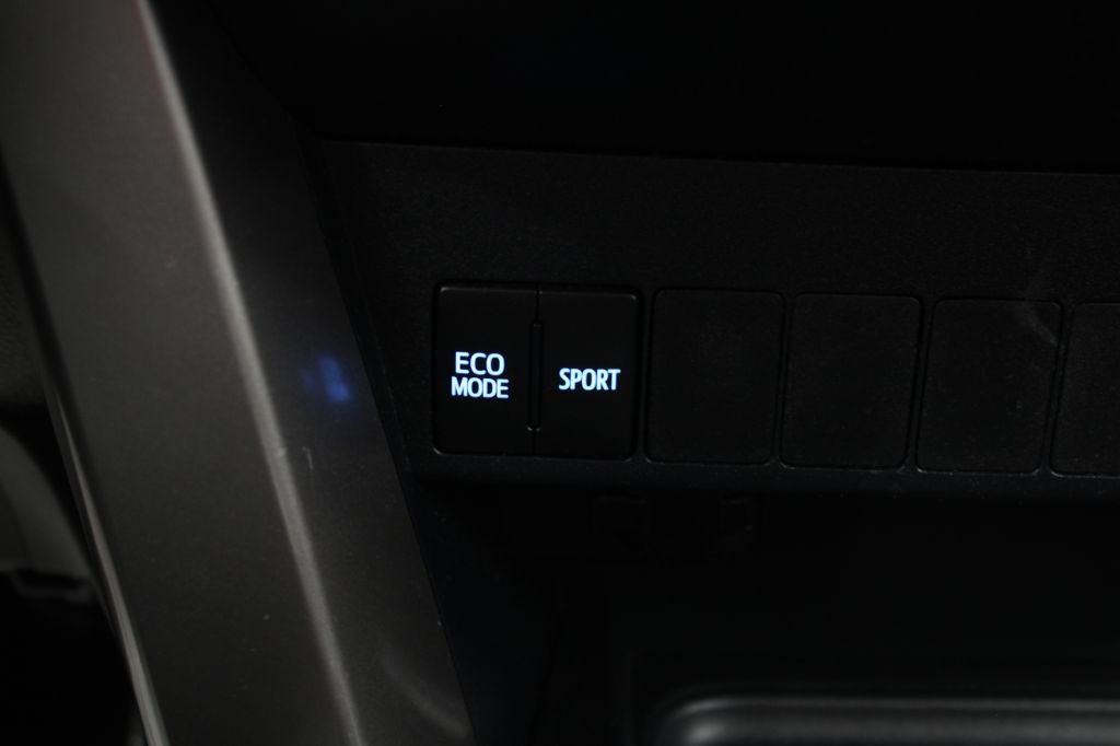 2016 Toyota Rav4 Image 26