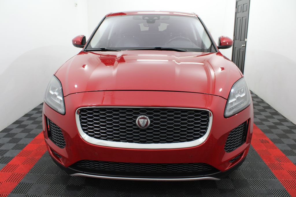 2019 Jaguar E-pace Image 3