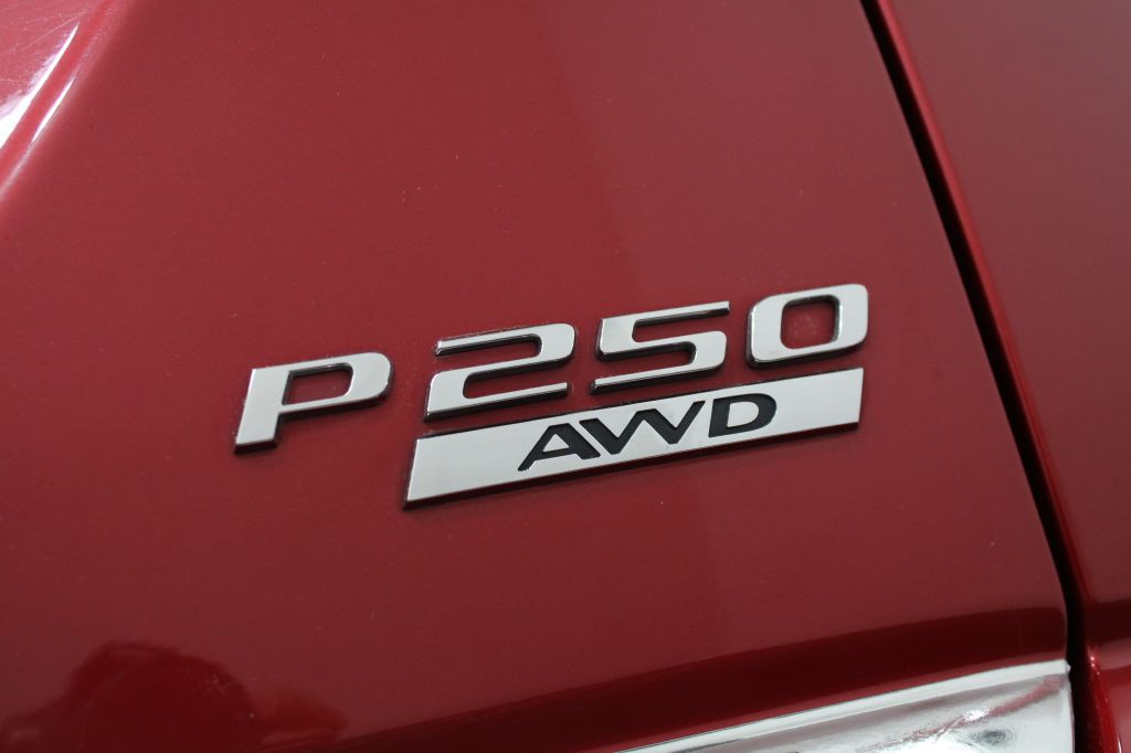 2019 Jaguar E-pace Image 11