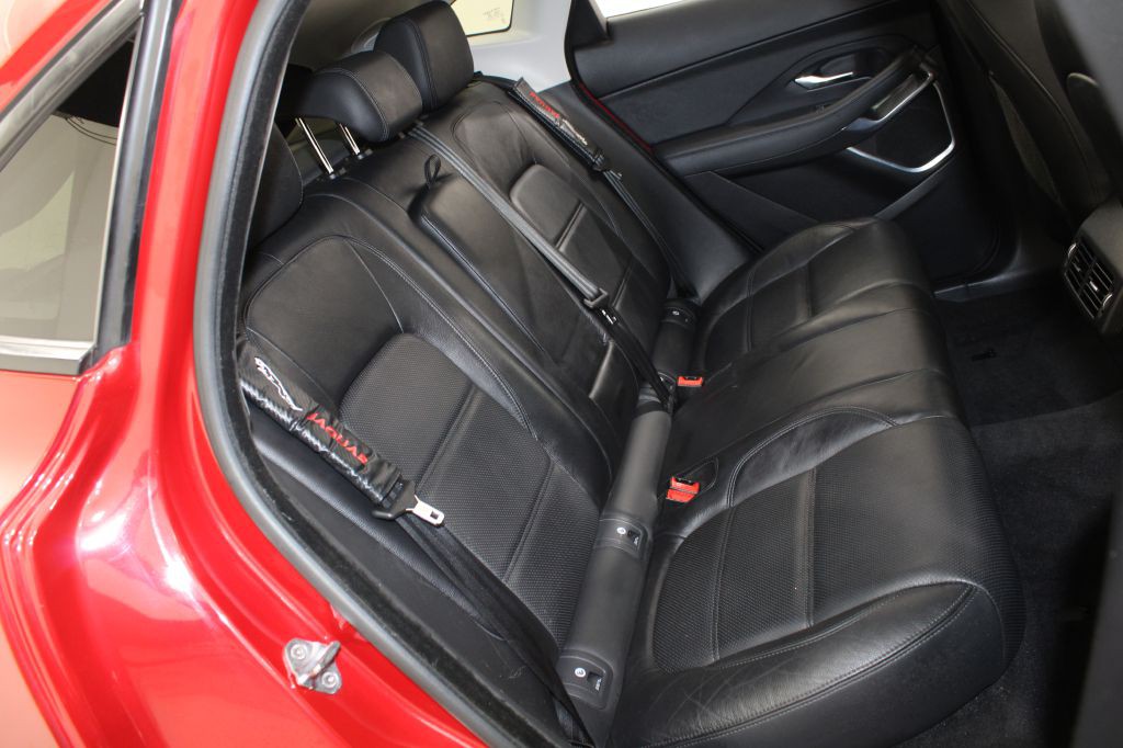 2019 Jaguar E-pace Image 25