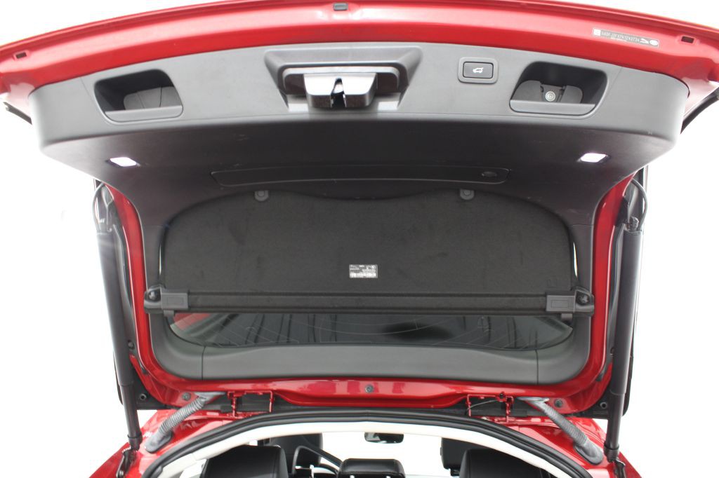 2019 Jaguar E-pace Image 30