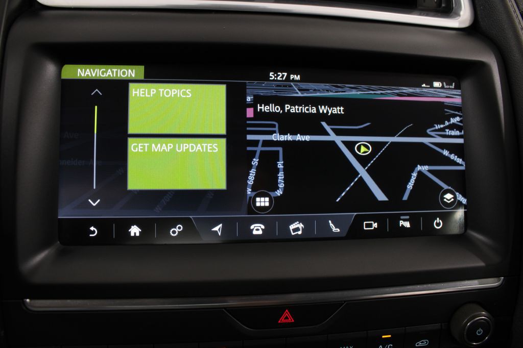 2019 Jaguar E-pace Image 34