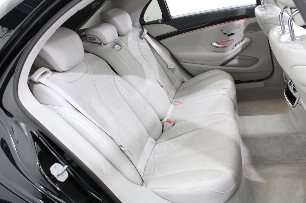 2016 Mercedes-Benz S-Class Image 32